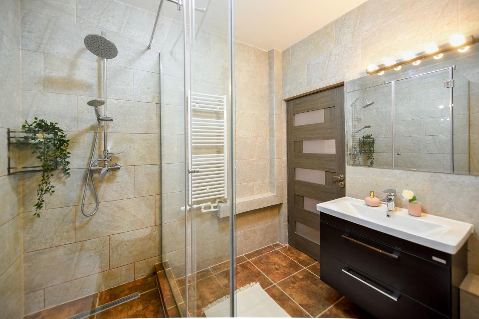 Historic Charm, Modern Comfort - Accommodation In The Heart Of The Old Town ブカレスト 部屋 写真
