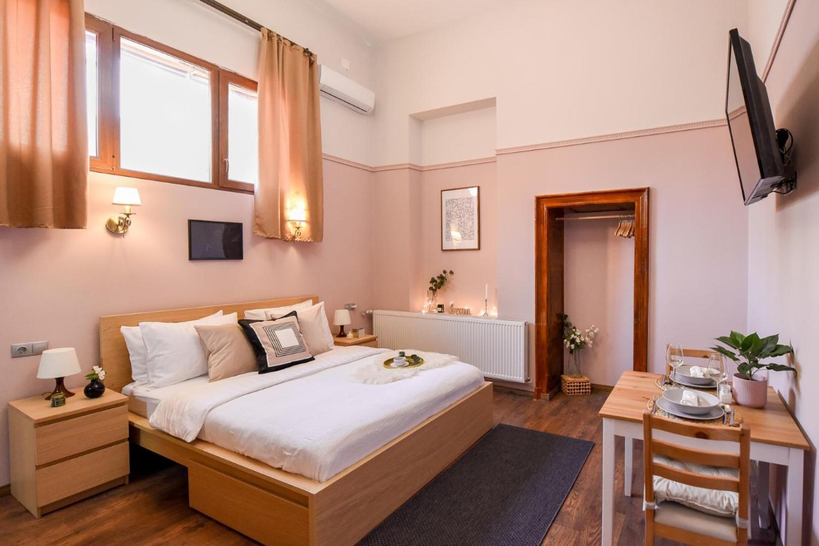 Historic Charm, Modern Comfort - Accommodation In The Heart Of The Old Town ブカレスト 部屋 写真